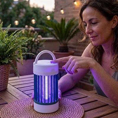 Lampe anti moustique